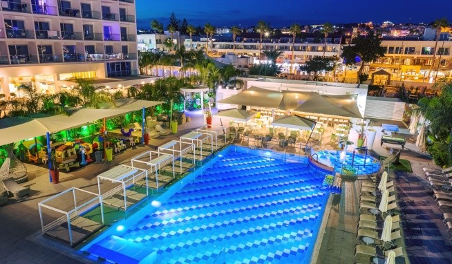 Nicholas Color recenze