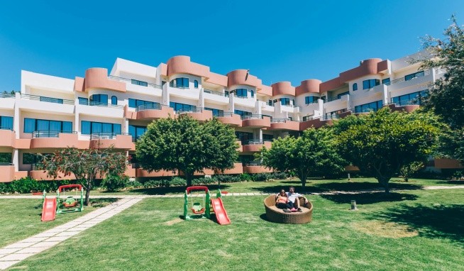 Grand Muthu Forte Da Oura recenze