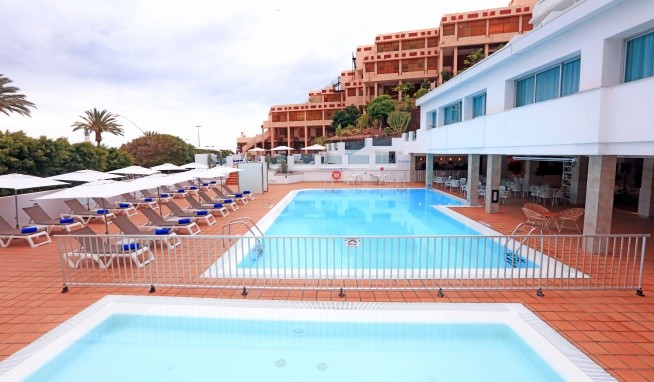 Fergus Cactus Garden recenze