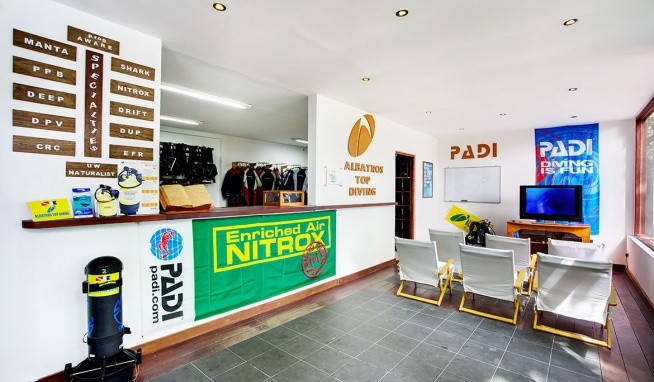 Gangehi Island Resort recenze