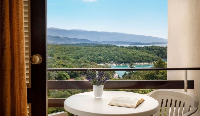 Eva Sunny Hotel & Residence by Valamar értékelés