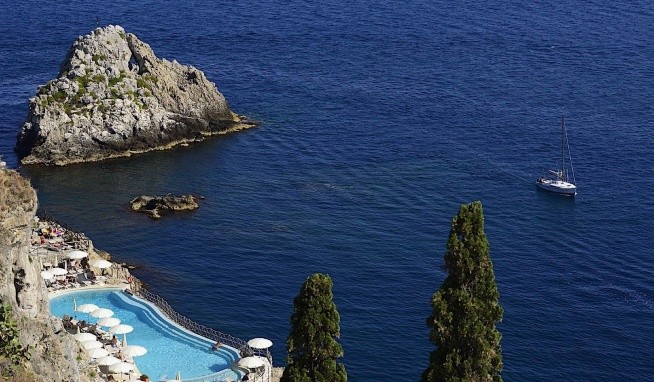 Unahotels Capotaormina recenzie