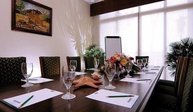 Holiday Inn Resort Sanya Bay recenze