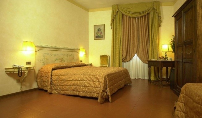 Machiavelli Palace recenze