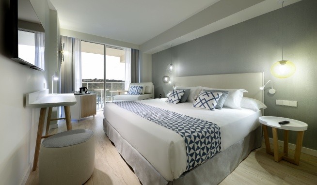 Palladium Menorca recenze