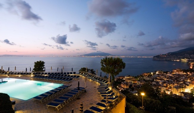 Grand President recenze