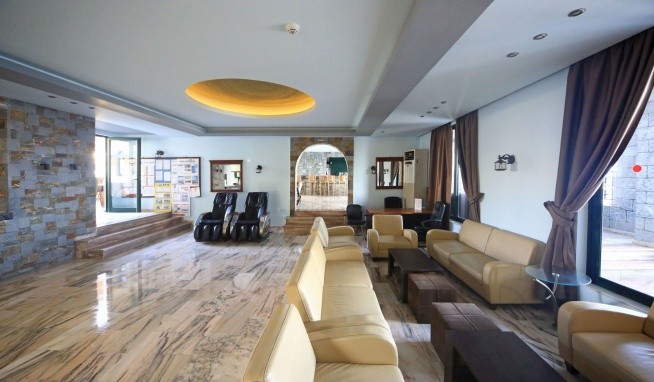 Diogenis Blue Palace recenzie