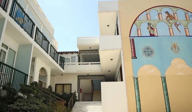 Golden Beach (Adelianos Kampos) recenze