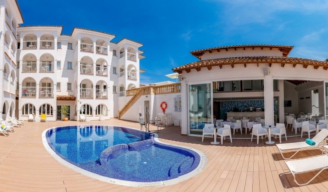 R2 Bahia Cala Ratjada Design értékelés