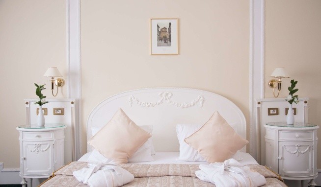 Ambassador - Zlatá Husa recenze