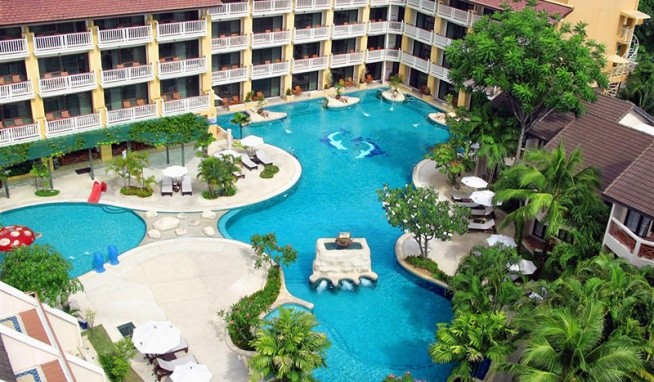 Thara Patong Beach Resort & Spa recenze