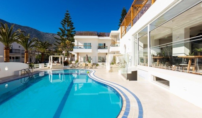 Nostos Beach Boutique recenze