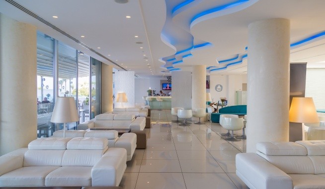 Vrissaki Beach (Paralimni) recenzie