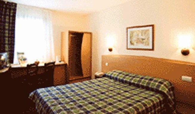 Paris Louis Blanc opinie