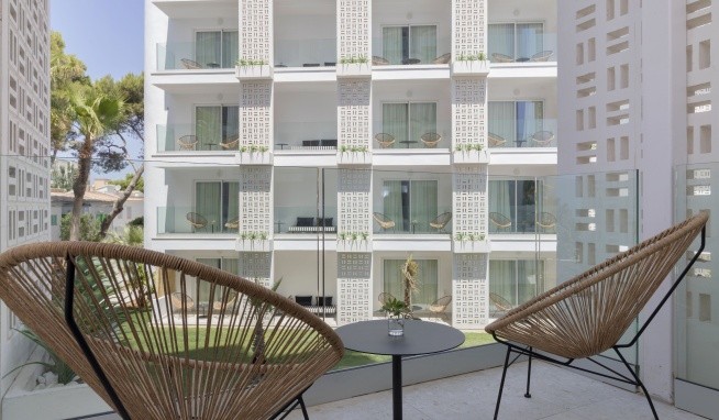 HM Ayron Park recenzie