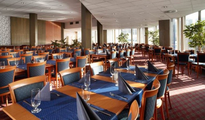 Orea Pyramida recenze