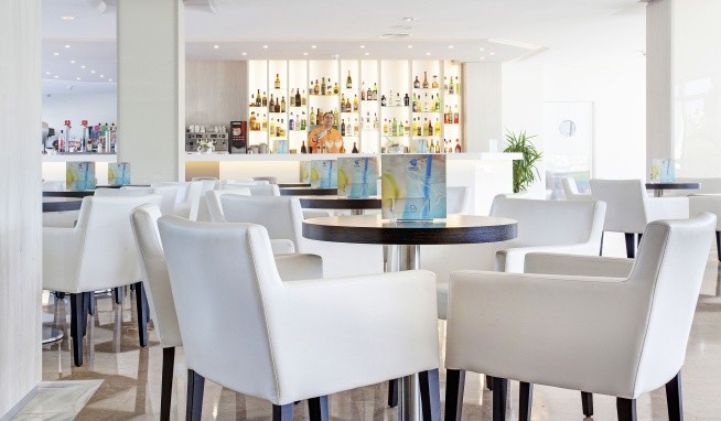 Grupotel Alcudia Suite recenze