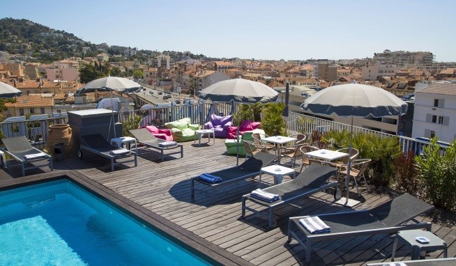 Cannes Riviera recenzie