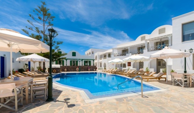 Mathios Village értékelés