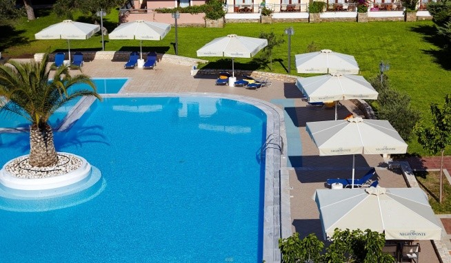 Negroponte Resort (Eretria) recenze