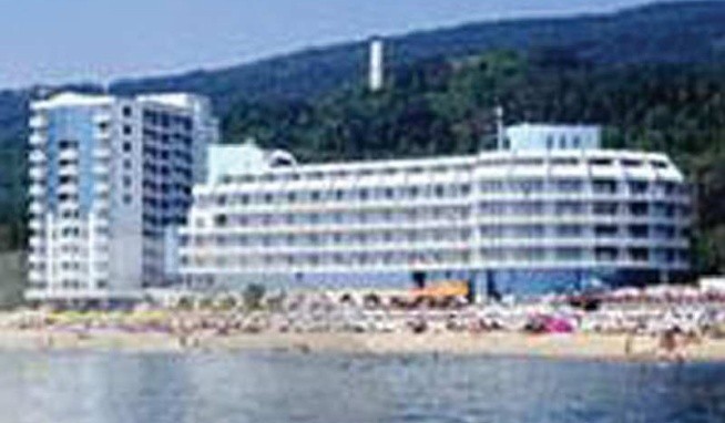 Berlin Golden Beach recenze