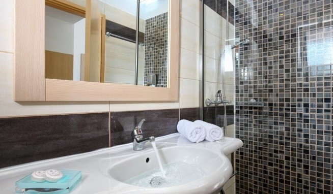 Vasia Village recenzie