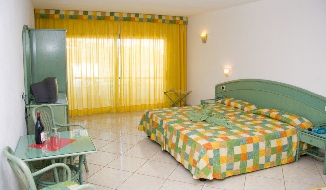 Aparthotel Esquinzo Y Monte Del Mar (Playa de Esquinzo) recenzie