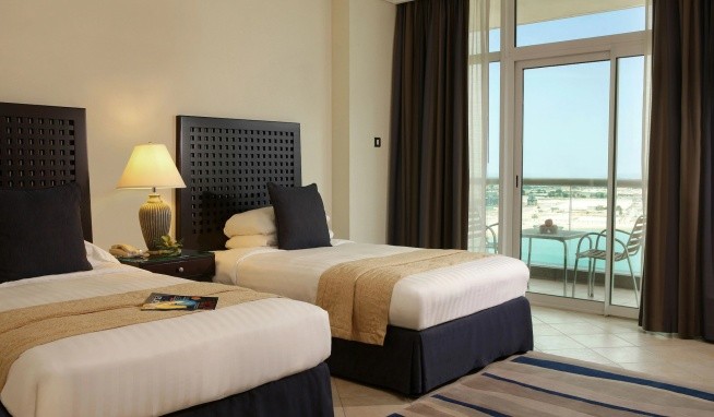 Beach Rotana Hotel & Tower opinie