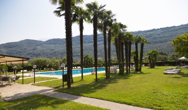 Residence Monica recenzie