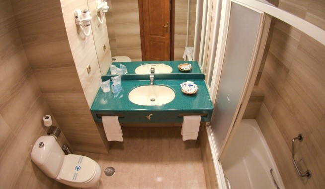 Zentral Center recenzie