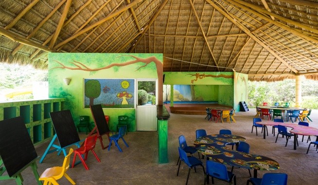 BlueBay Grand Esmeralda recenze