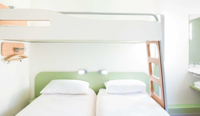 Ibis budget Porte de Montmartre recenze