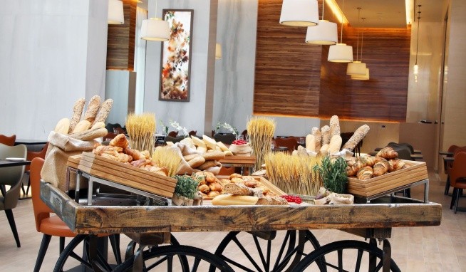 Grand Cosmopolitan értékelés