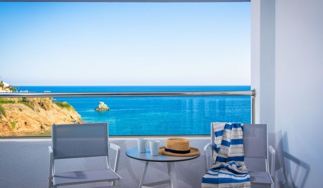 Peninsula Resort & Spa recenze