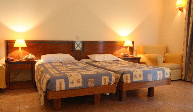 Flisvos Royal recenze