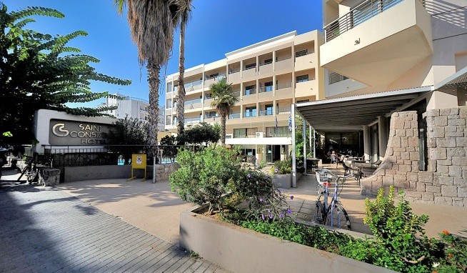 Saint Constantin recenzie