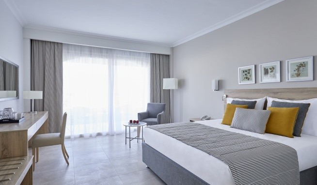 Jaz Costa Mares recenzie