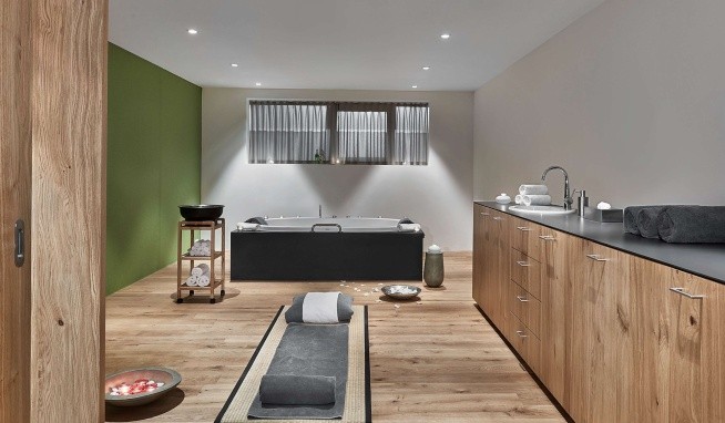 Schwarzer Adler recenze