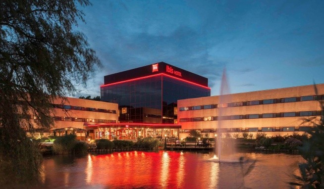 ibis Schiphol Amsterdam Airport recenze