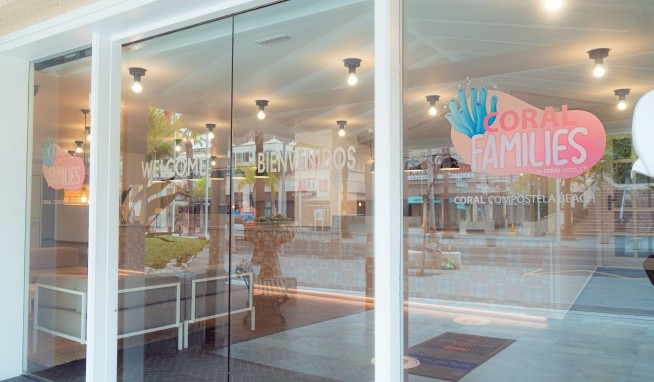 Coral Compostela Beach recenzie