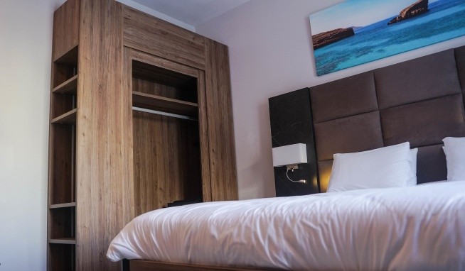 Pebbles Resort (St. Paul's Bay) recenzie