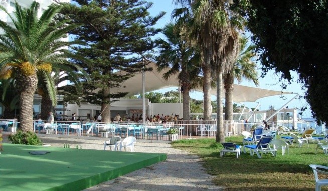 Corniche Palace recenze