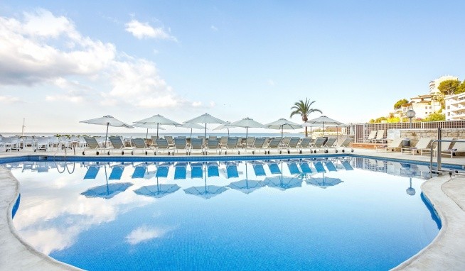 Be Live Adults Only Marivent recenze