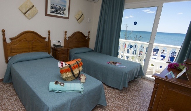 Hotel Mediterraneo Carihuela értékelés