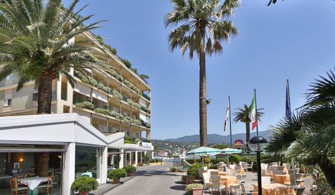 Regina Elena recenze