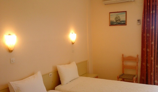 Brati & Arkoudi recenzie