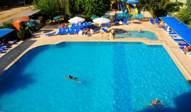 Grand Bahama Beach recenzie