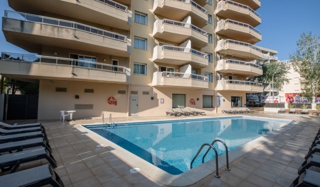 Apartamentos California recenze