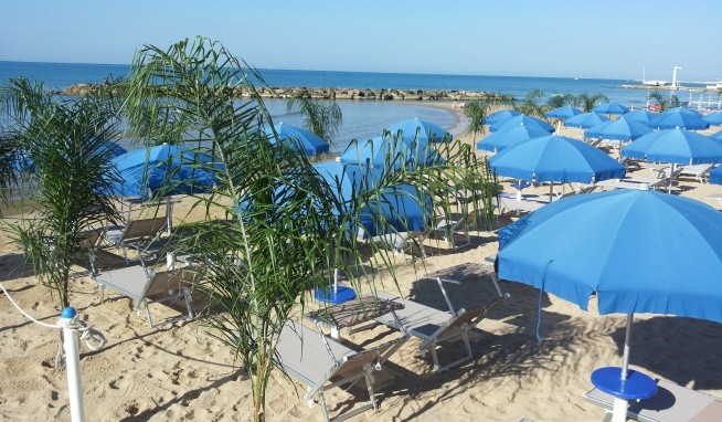 Acacia Palace (Marina di Ragusa) recenzie