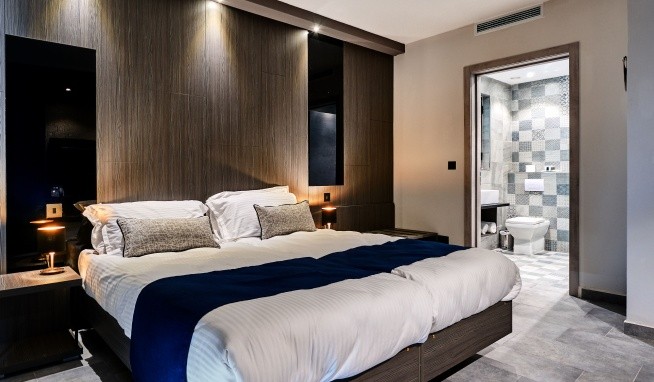 The District recenzie